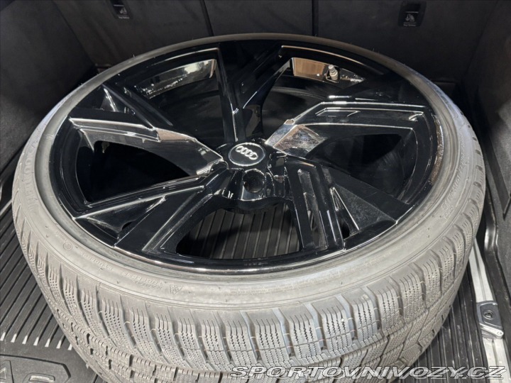 Audi RS6 RS DYNAMIC PAKET DPH 2021