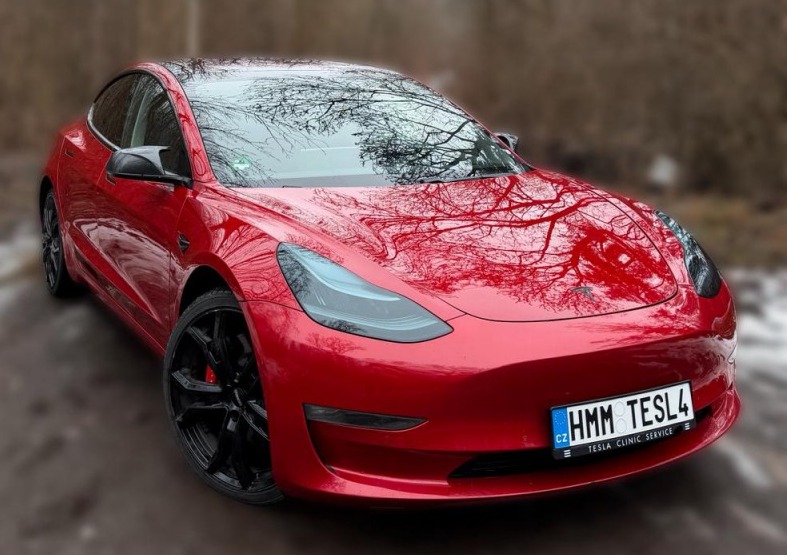 Tesla Model 3 Performance AWD