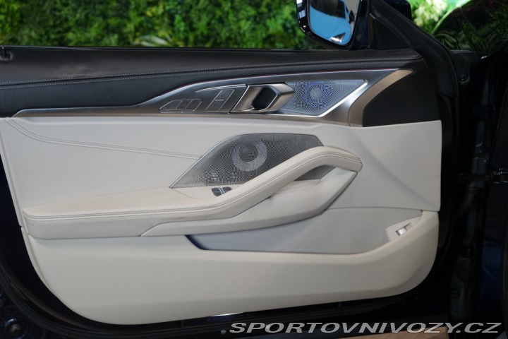 BMW 8 840i*XDRIVE*B&W*PANO* 2022