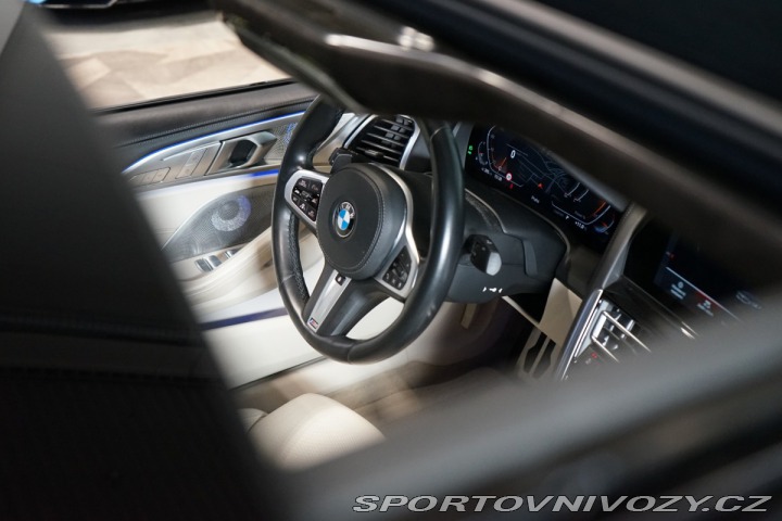 BMW 8 840i*XDRIVE*B&W*PANO* 2022
