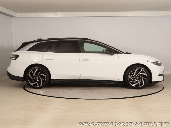 Volkswagen Ostatní modely ID.7 People Pro (77 kWh) 2024