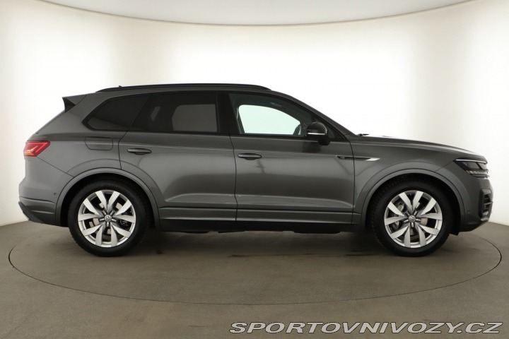 Volkswagen Ostatní modely Touareg R-Line 3.0 TDI 2023