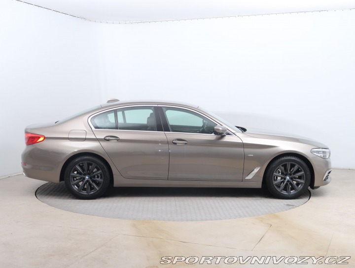 BMW 5 Luxury Line 540i xDrive 2017