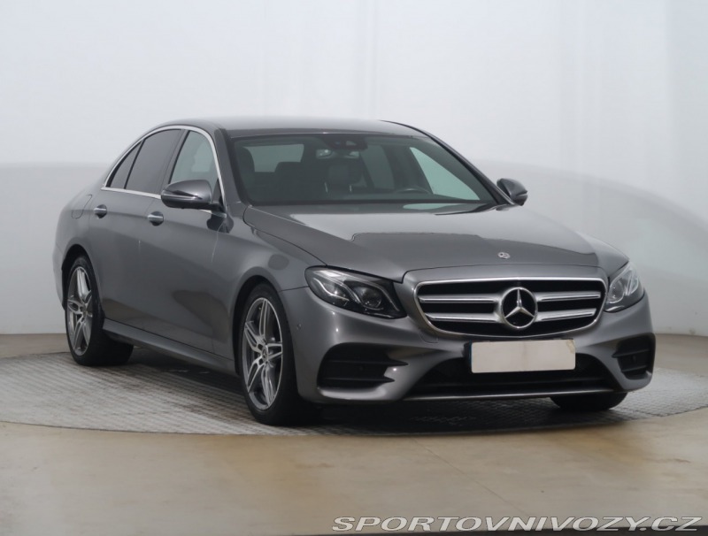 Mercedes-Benz E AMG Paket E 220 d 4MATIC