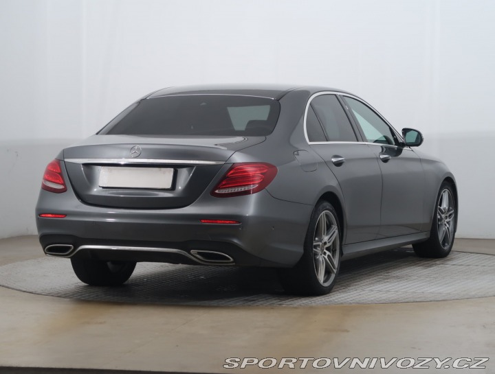 Mercedes-Benz E AMG Paket E 220 d 4MATIC 2018