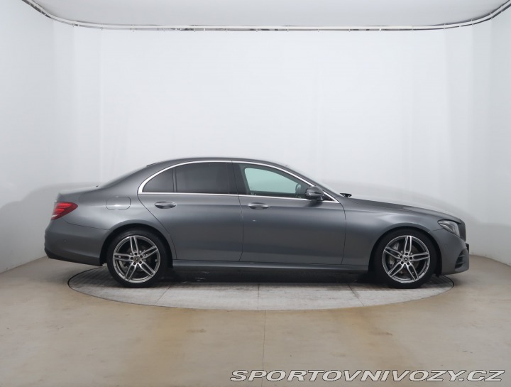 Mercedes-Benz E AMG Paket E 220 d 4MATIC 2018