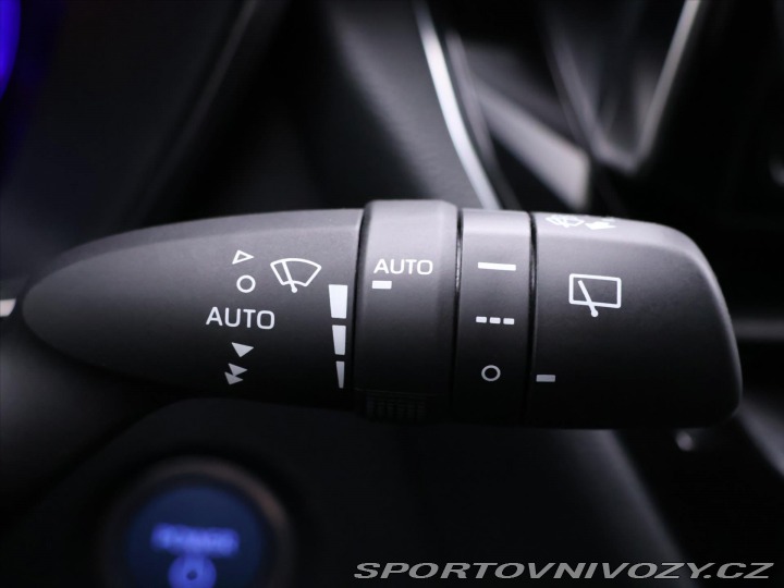 Toyota Corolla 2,0 e-CVT 132kW Executive 2021