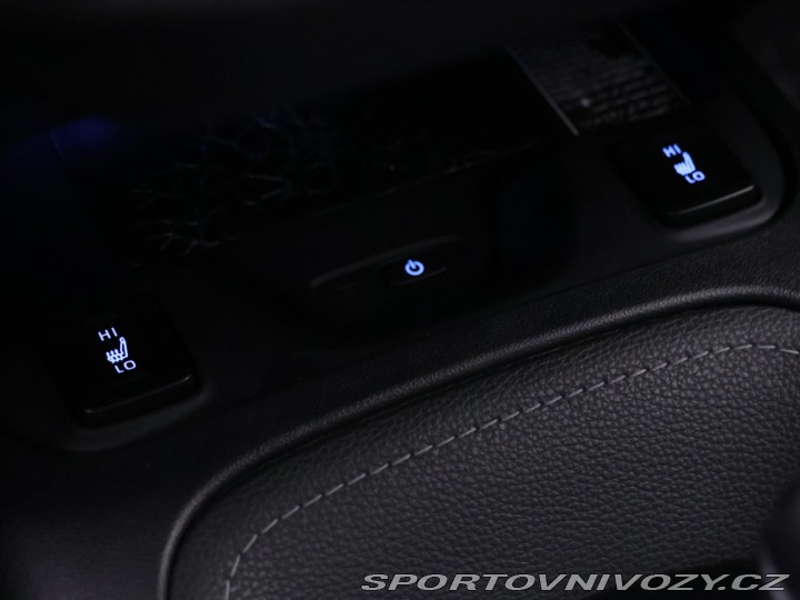 Toyota Corolla 2,0 e-CVT 132kW Executive 2021