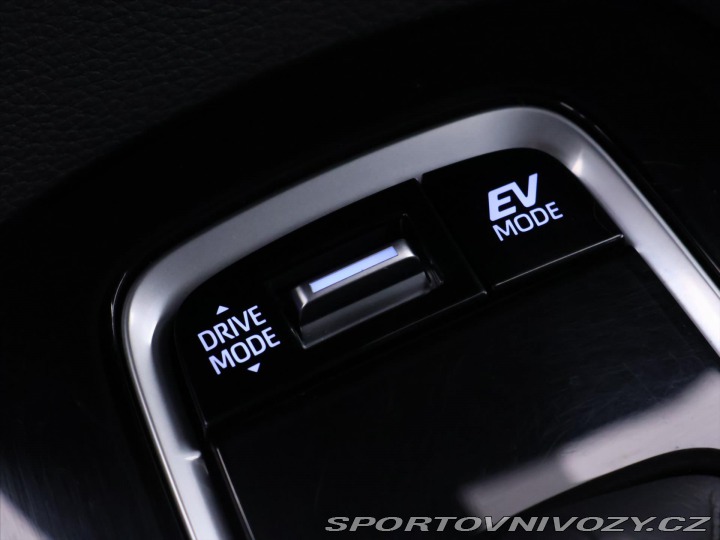 Toyota Corolla 2,0 e-CVT 132kW Executive 2021