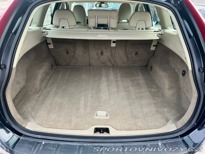 Volvo Ostatní modely XC60 2,0   T 2011