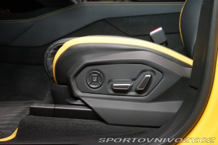 Lamborghini Urus PERFORMANTE*CARBON*ADAS*B 2025