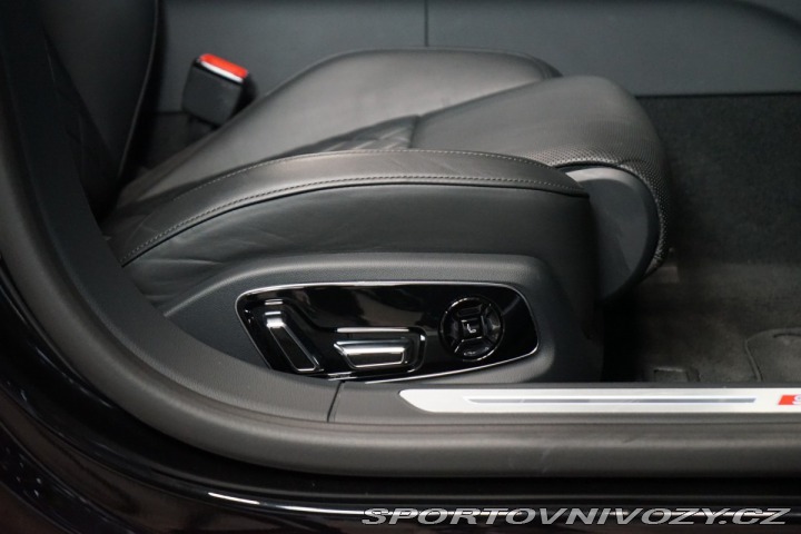 Audi S8 4.0*TFSI*QUTTRO*NEZ.TOP*T 2021