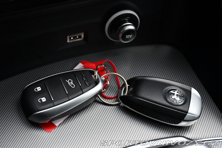 Alfa Romeo Stelvio 2.0TURBO 16V 206kW H/K VE 2024