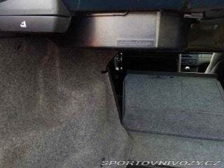 BMW 3 BMW E46 320i 6 válec M 2003