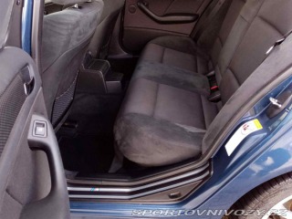 BMW 3 BMW E46 320i 6 válec M 2003