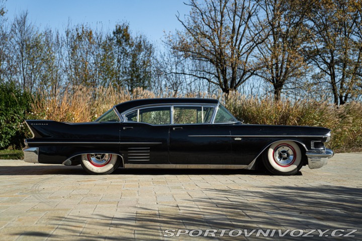 Ostatní značky Ostatní modely Cadillac SPECIAL SERIES 62 FLEETWOOD SEDAN 1958