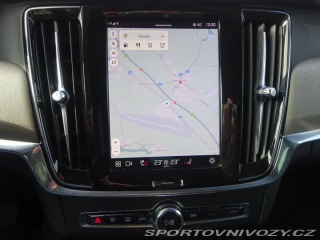Volvo S90 AWD 173kW Inscription ČR 2022