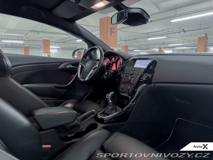Opel Astra J OPC 2.0 Turbo 206 kW 2016