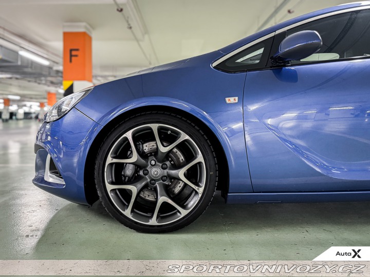 Opel Astra J OPC 2.0 Turbo 206 kW 2016