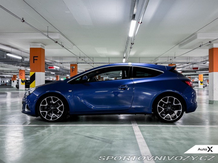 Opel Astra J OPC 2.0 Turbo 206 kW 2016