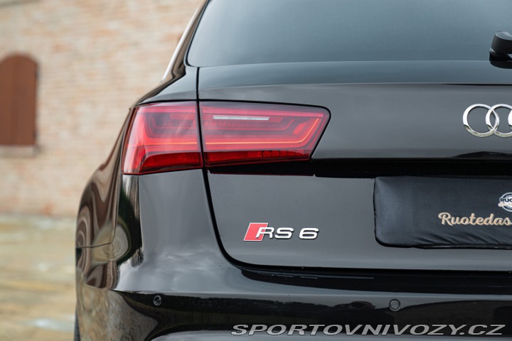 Audi RS6 AVANT 2015