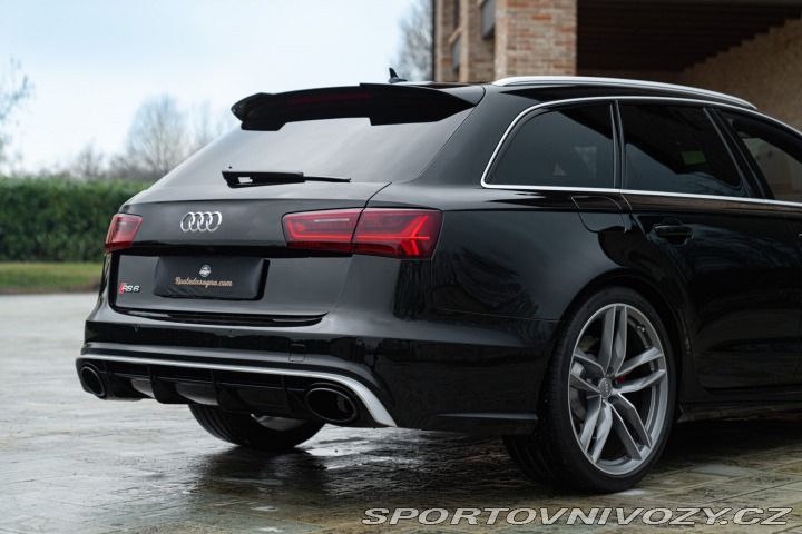 Audi RS6 AVANT 2015
