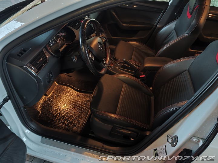 Škoda Octavia RS  2016