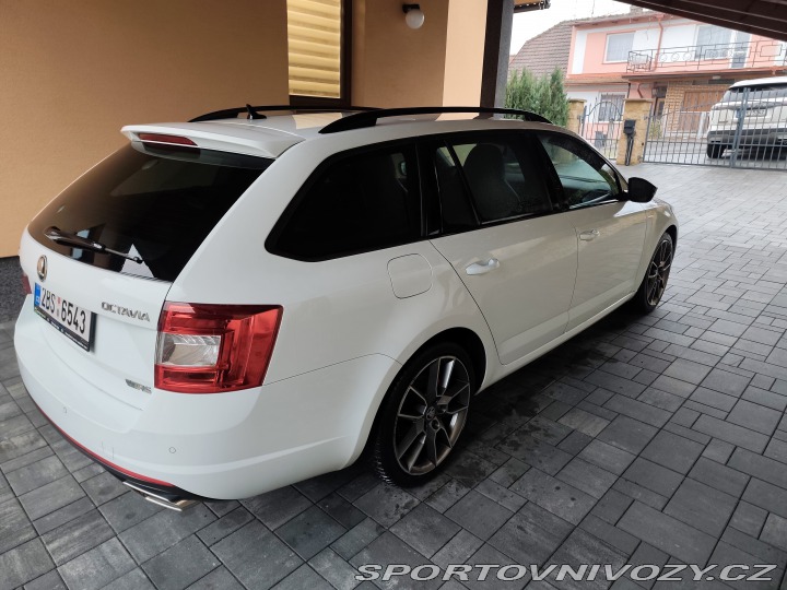 Škoda Octavia RS  2016