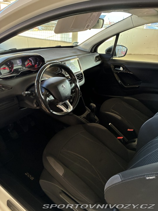 Peugeot Ostatní modely 208 2013