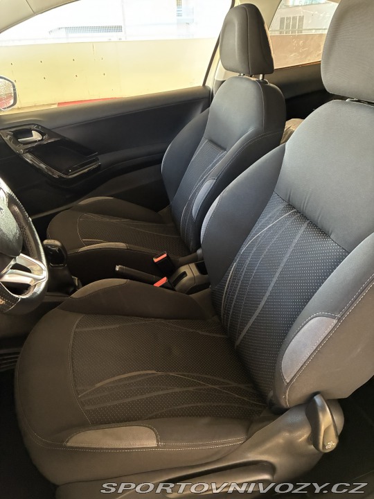 Peugeot Ostatní modely 208 2013