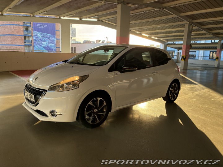 Peugeot Ostatní modely 208 2013