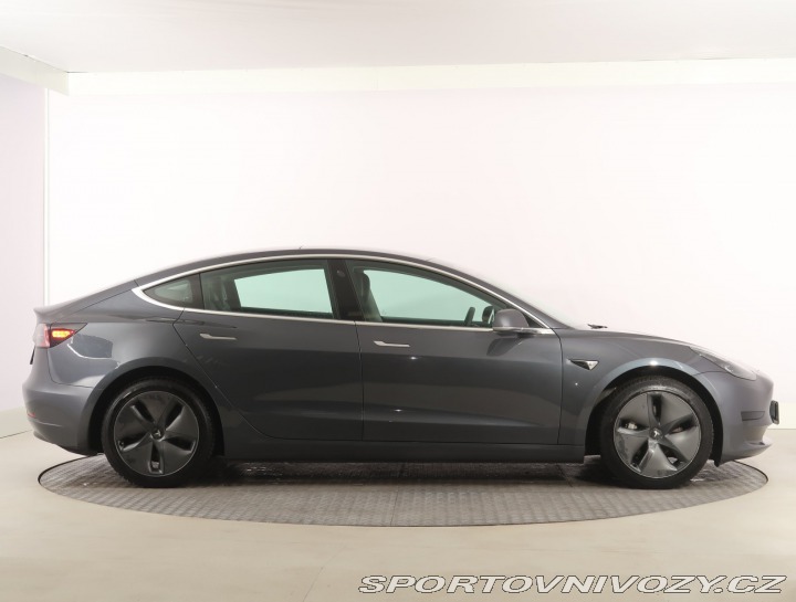 Tesla Model 3 Std Range Plus LFP 2020