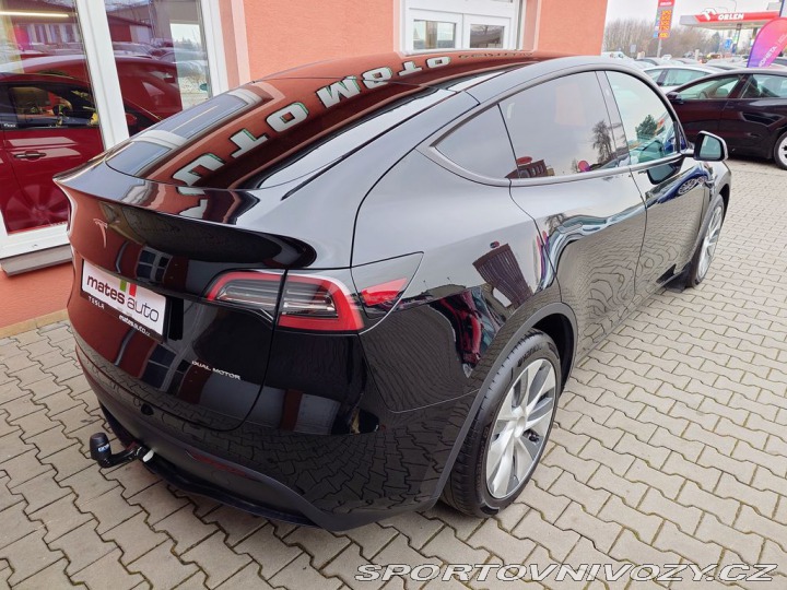 Tesla Model Y Long Range Dual Motor pro 2023