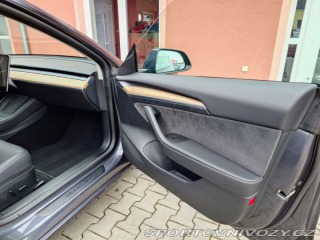 Tesla Model 3 Standard Range  239 kW SO 2021