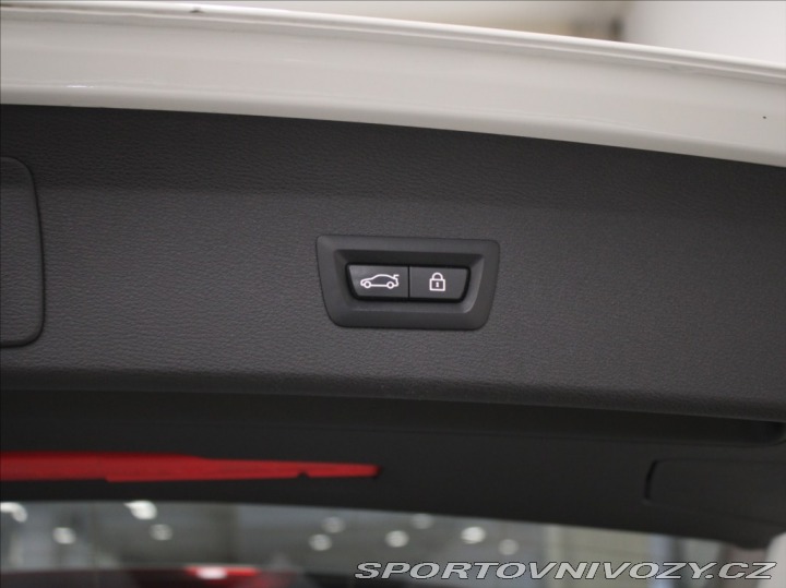 BMW X1 2,0 18d xDrive Sport LED 2020