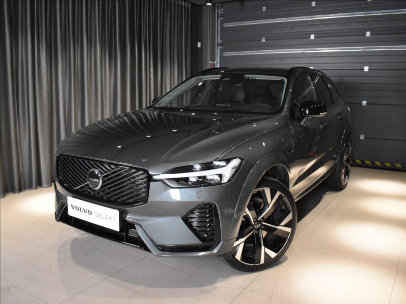 Volvo Ostatní modely XC60 2,0 T6 AWD Ultra B&W,