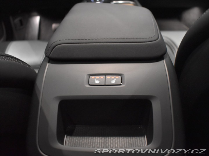 Volvo Ostatní modely XC60 2,0 T6 AWD Ultra B&W, 2025