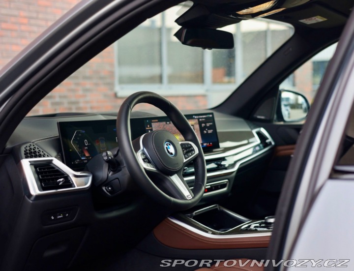 BMW X5 50e xDrive M SPORT | Ind 2024