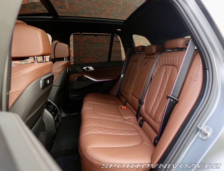 BMW X5 50e xDrive M SPORT | Ind 2024