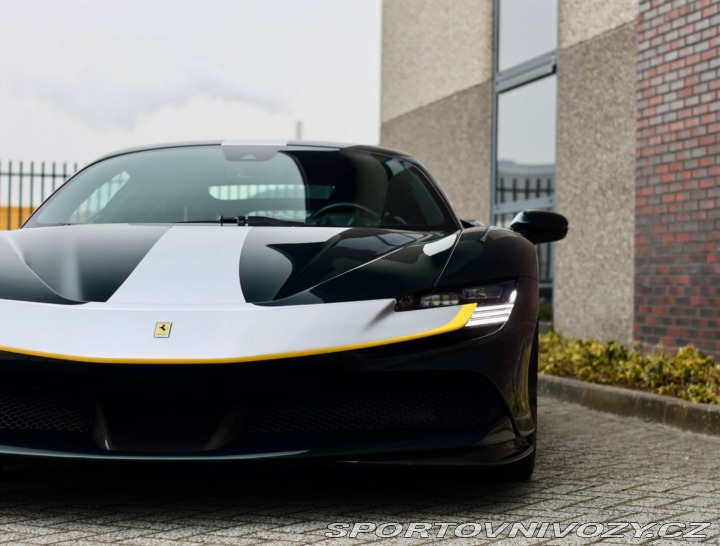 Ferrari SF90 Stradale 4.0 V8 1001PS 4 2021