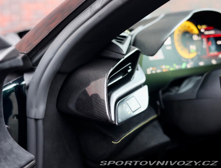 Ferrari SF90 Stradale 4.0 V8 1001PS 4 2021