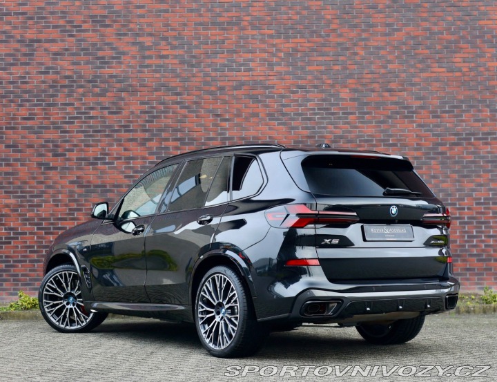 BMW X5 50e xDrive M SPORT | Ind 2025