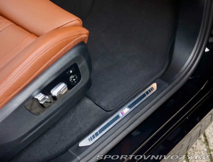 BMW X5 50e xDrive M SPORT | Ind 2025