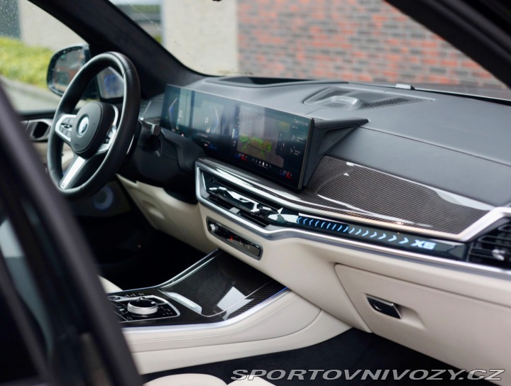 BMW X5 50e xDrive M SPORT | IND 2024