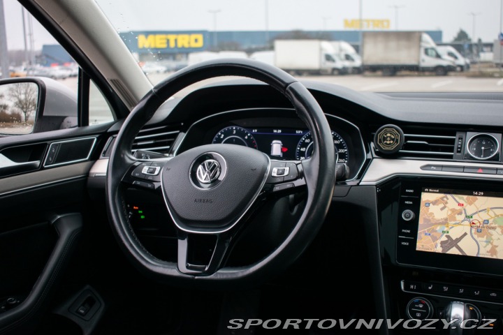 Volkswagen Ostatní modely Passat Variant Variant  2.0 BiTDI 240k H 2016