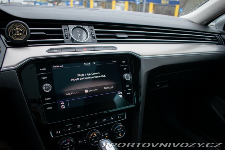 Volkswagen Ostatní modely Passat Variant Variant  2.0 BiTDI 240k H 2016