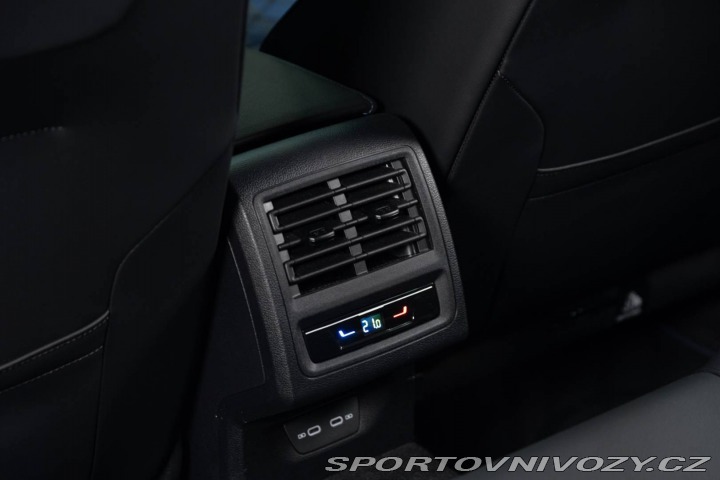 Volkswagen Golf 2.0 TSI 320k R 4MOTION D 2023