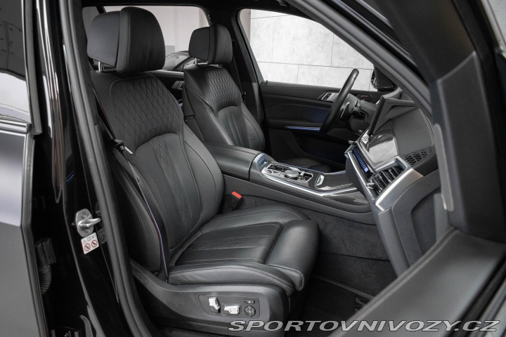 BMW X7 M60i MAX.VÝBAVA*TAŽNÉ*PPF 2023