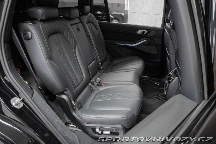 BMW X7 M60i MAX.VÝBAVA*TAŽNÉ*PPF 2023