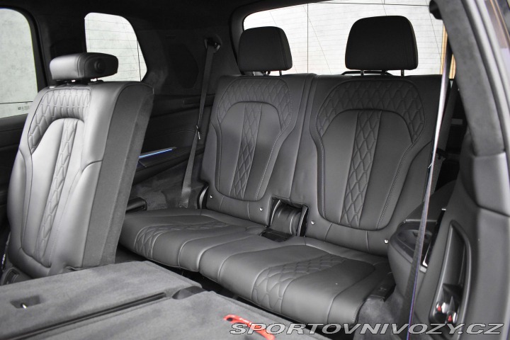 BMW X7 ///M60i xD 7.MÍST*TAŽNÉ*Č 2023